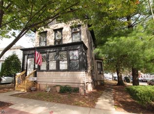 12 Washington Ave, Carteret, NJ 07008