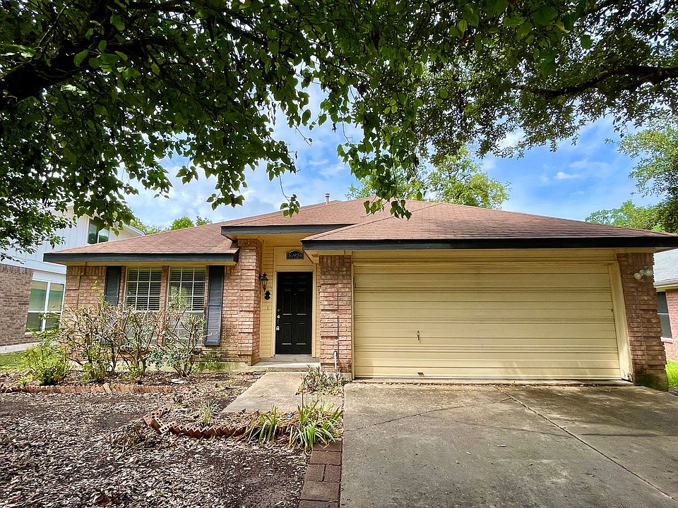 1st image of 16924 Cactus Blossom Dr