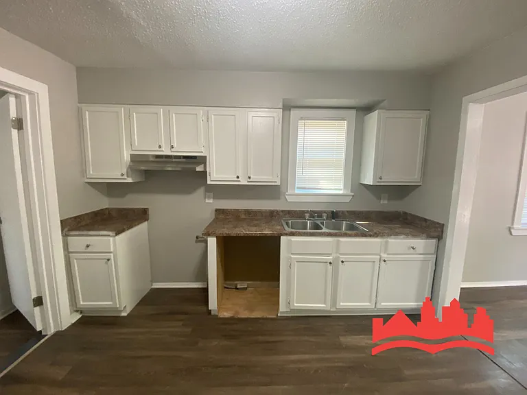 2189 Pueblo Ave — Photo 4