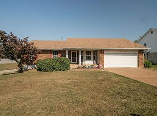 2106 Willow Trace Dr, Arnold, MO 63010