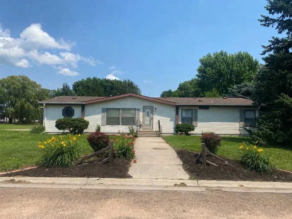 200 S 5th St, Sargent, NE 68874