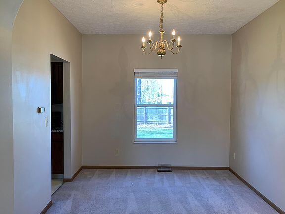 2nd image of 620 Laurel Oak Ct