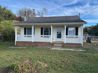 306 Alan Ct, Oak Grove, KY 42262