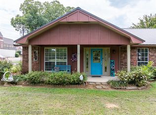 402 W Main St, Paris, AR 72855