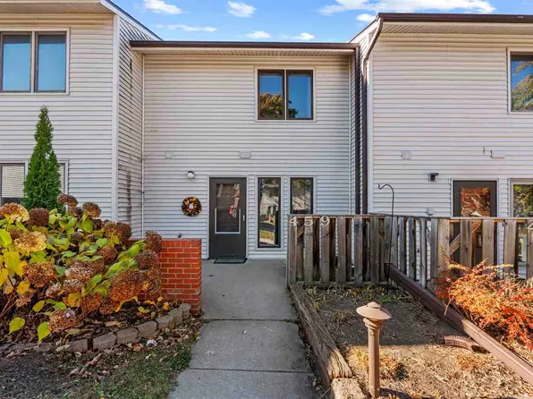 459 Samoa Dr, Iowa City, IA 52246
