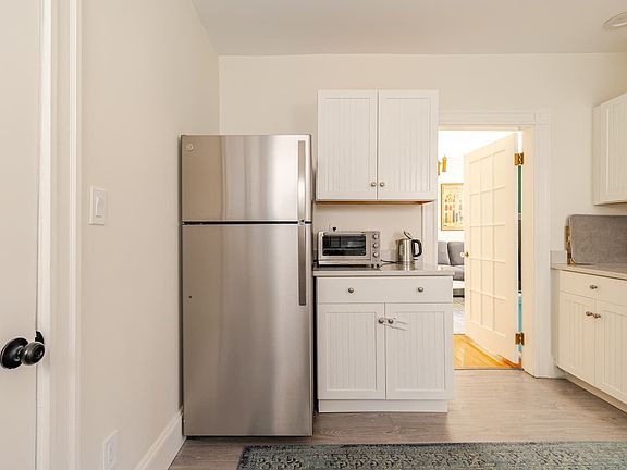 2nd image of 65 Arlington St Floor 1