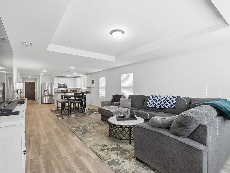 10101 Newtown Dr — Photo 10