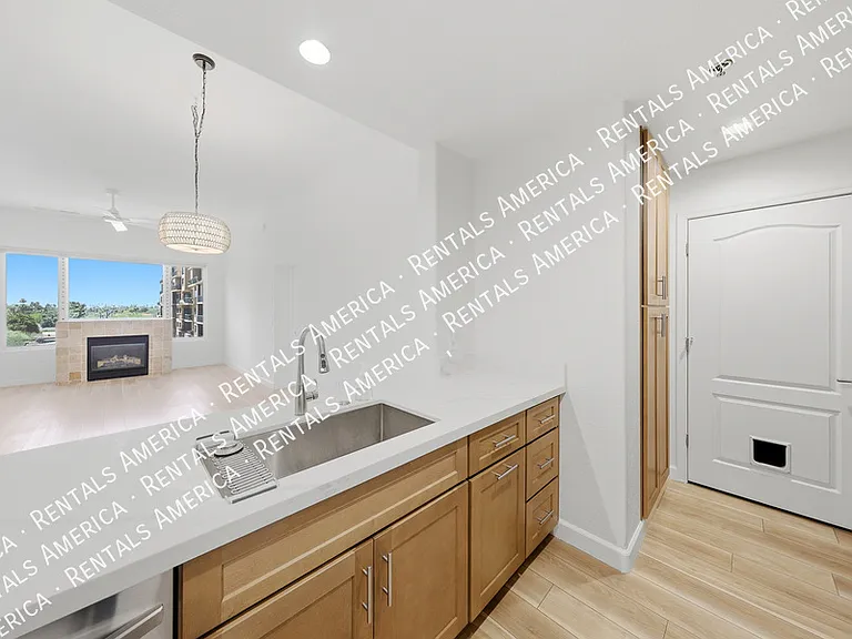2302 N Central Ave #409 — Photo 12