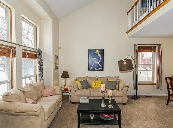 3rd image of 190 Buckingham Dr