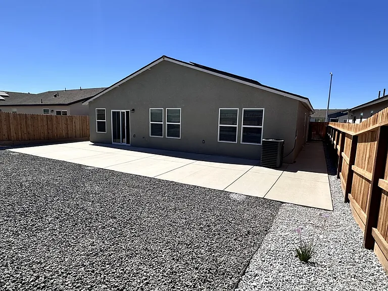 651 Skyler Ln — Photo 19