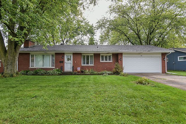 1st image of 208 Lilac Ln