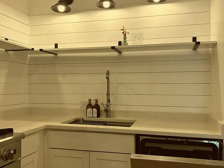 230 E Ontario St #1306 — Photo 22