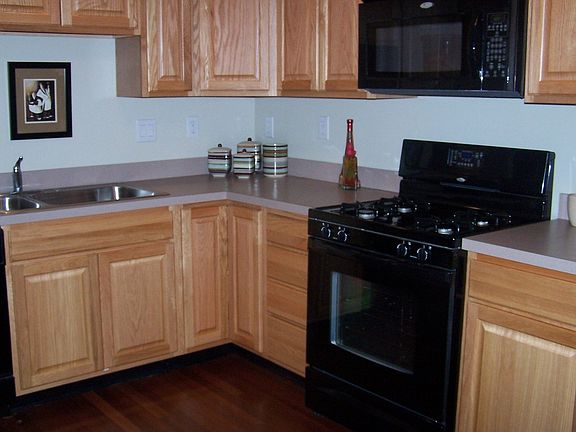 Kitchen 8'-0" x 14'-7"