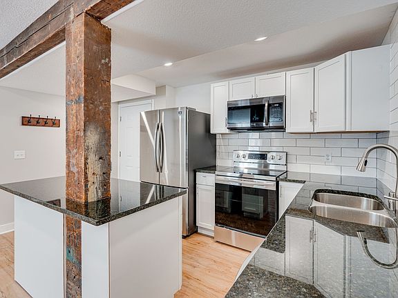 4th image of 3436 Stevens Ave #3