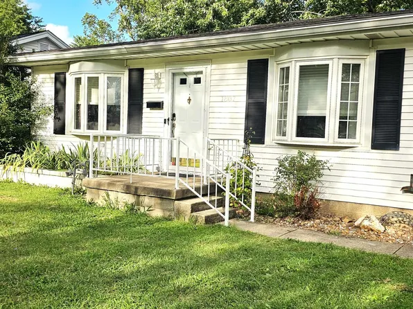 1807 N Saint James Blvd, Evansville, IN 47711