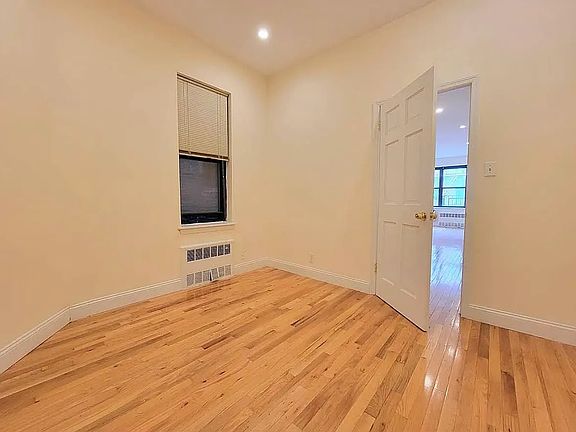 4th image of 506 E 88th St #3U