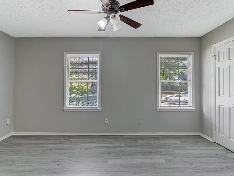 2291 Madison Ave — Photo 13