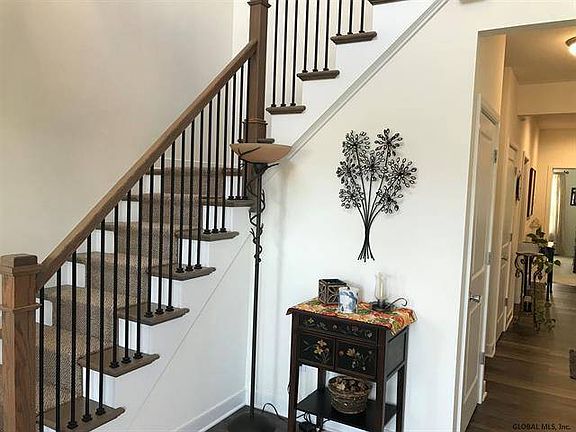 5th image of 27 Essex St