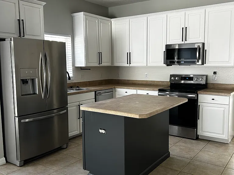 7933 Rex Hill Trl — Photo 7