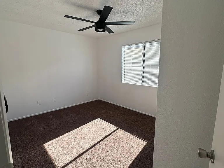 1552 Prospect Ave — Photo 6