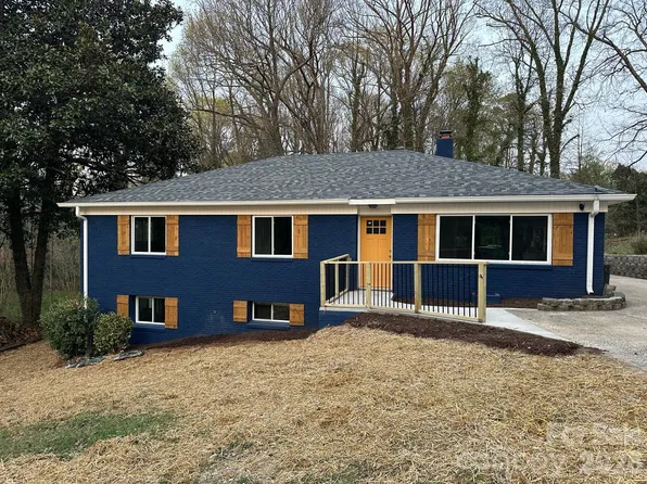 5000 Hoover Dr, Charlotte, NC 28269