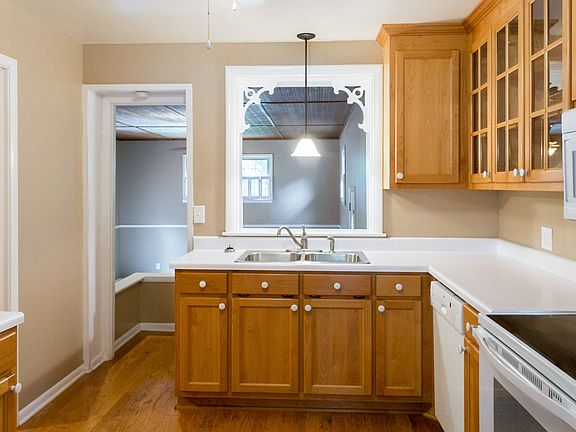 4th image of 1715 Clydeway Dr