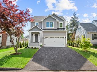93 Wyoming St, Stratford, CT 06614