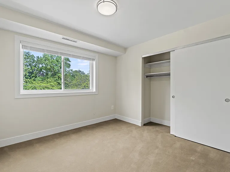 The Glen at Kensington — Photo 17