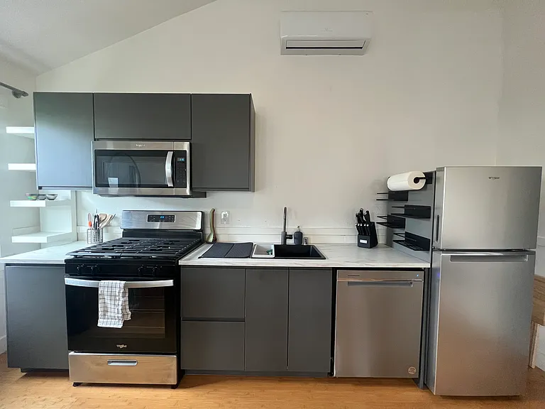 642 Euclid Ave — Photo 6