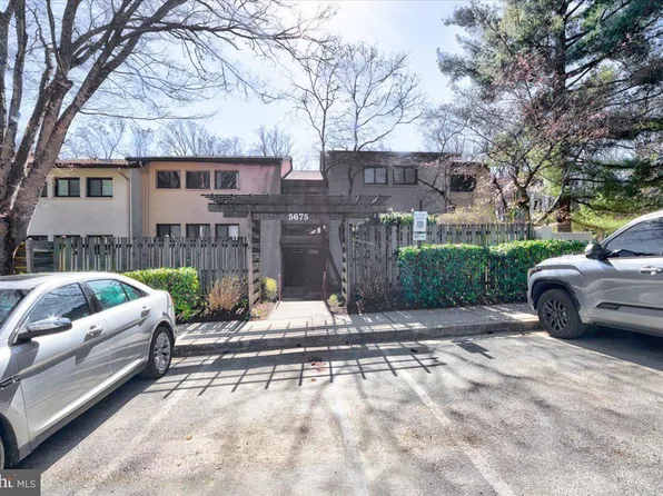5675 Harpers Farm Rd Unit D, Columbia, MD 21044