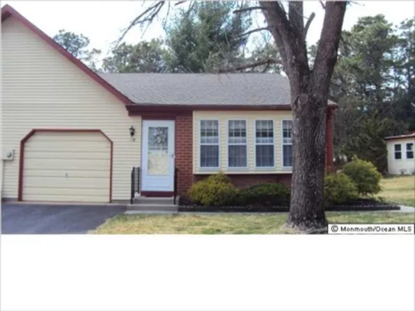 17B Drake St #54A, Whiting, NJ 08759