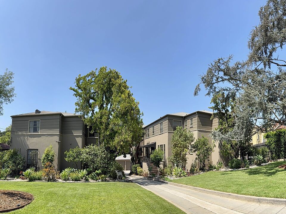 1st image of 2612 Locksley Pl