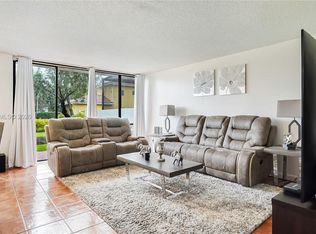 11524 Terra Bella Blvd, Plantation, FL 33325