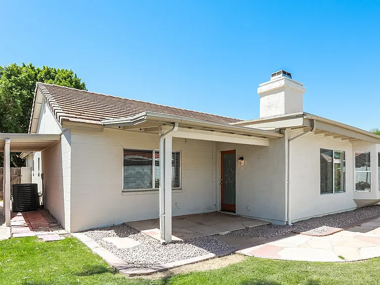 1922 E Cortez Dr — Photo 19