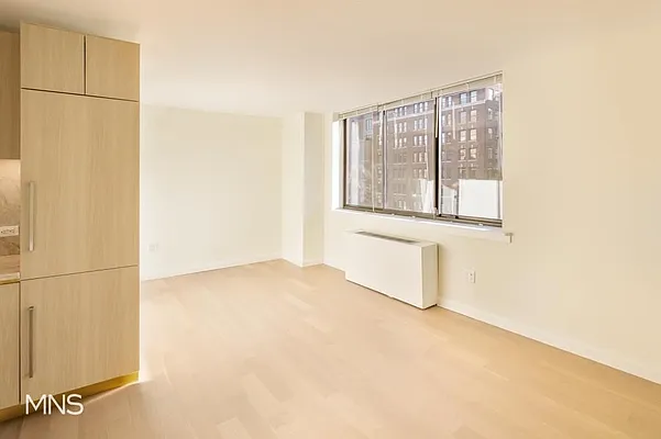 Rented by MNS Marketing | media 2