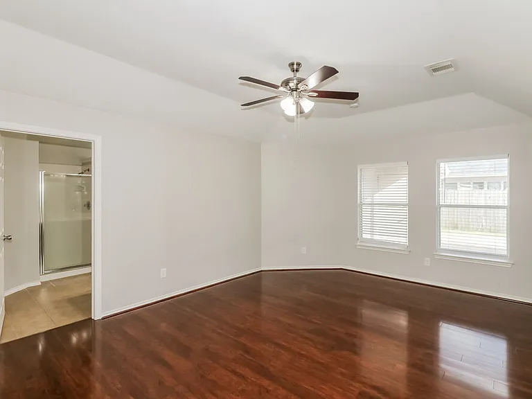 3830 Lake Ballinger Ln — Photo 10