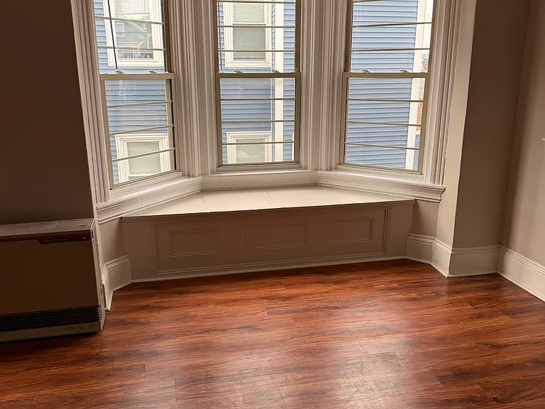 60 Cypress St #1 — Photo 8