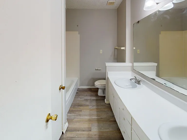 Autumn Ridge Apartments — Photo 56