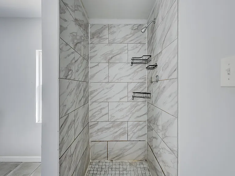 813 S Center St — Photo 19