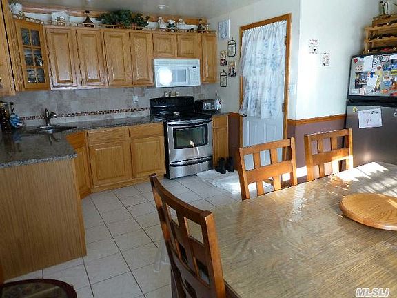 3rd image of 41 Homestead Ln