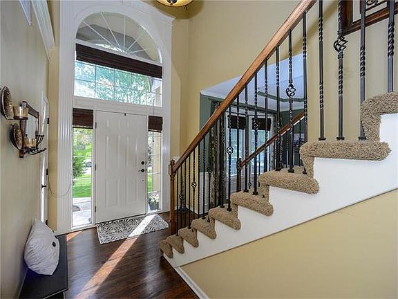 3rd image of 4438 Aminda St