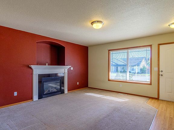 3rd image of 2510 NE 80th St