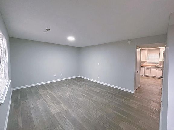 2nd image of 1806 Neely Ave #A