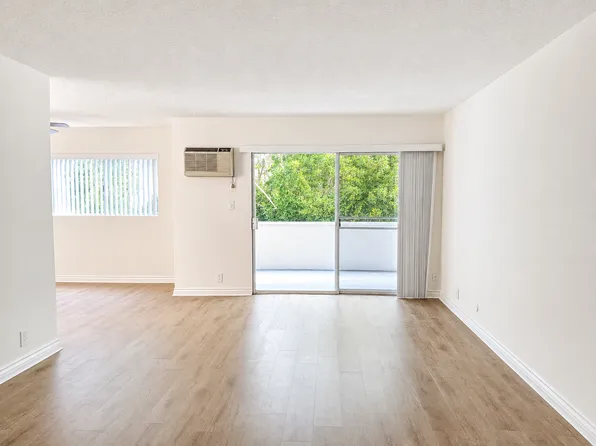 135 N Hayworth Ave APT 207, Los Angeles, CA 90048