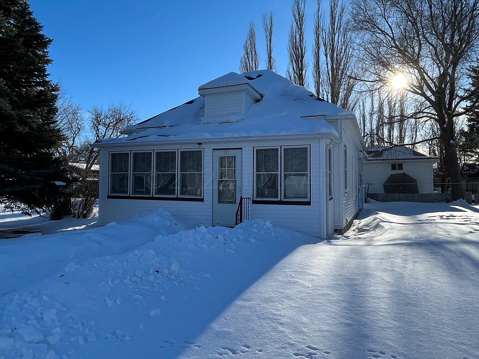 801 N 6th St, Grand Forks, ND 58203 Zillow