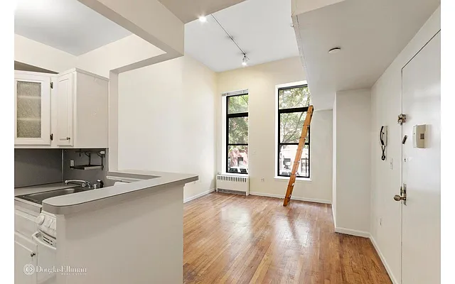 Rented by Douglas Elliman | media 11