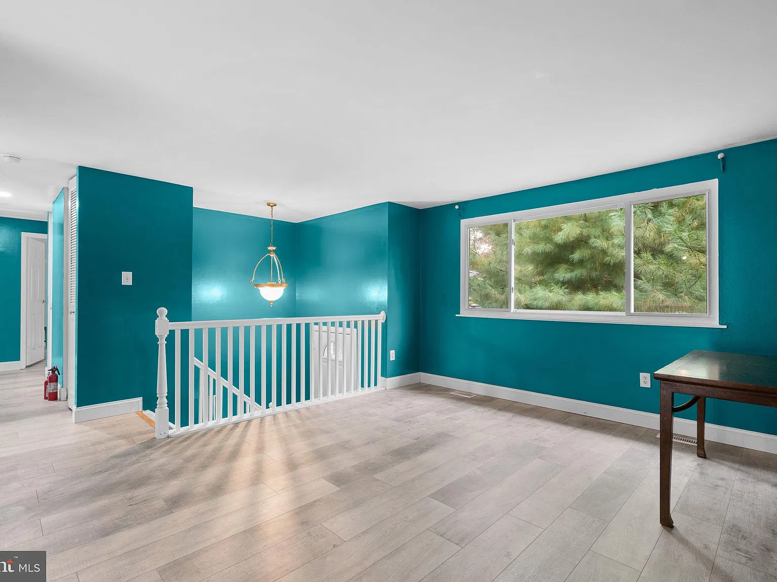6 bed, 2.0 bath, 1326 sqft, $3,199 — Photo 4