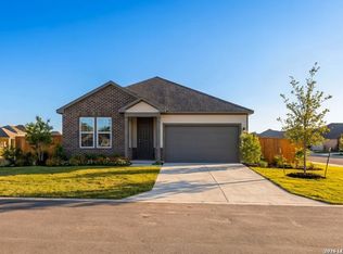 405 Jills Path, Seguin, TX 78155