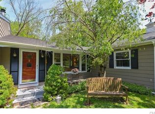 16 Sugarloaf Mountain Rd, Ridgefield, CT 06877