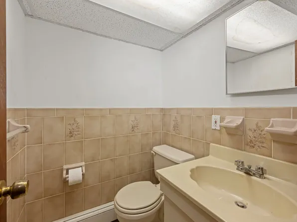 412 Hendrix Street image 21 of 27